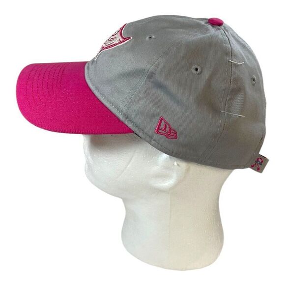 NFL New Era Women's 9FORTY Tampa Bay Buccaneers Hat Grey Pink NFL Bucs Fan Gear - Picture 4 of 10